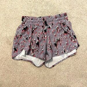 Lululemon 6 inch shorts (not hotty hot)